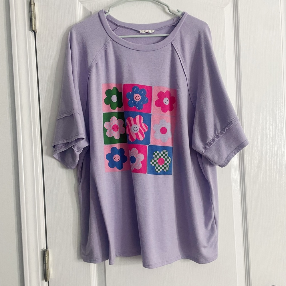 Fantastic Fawn smiley top